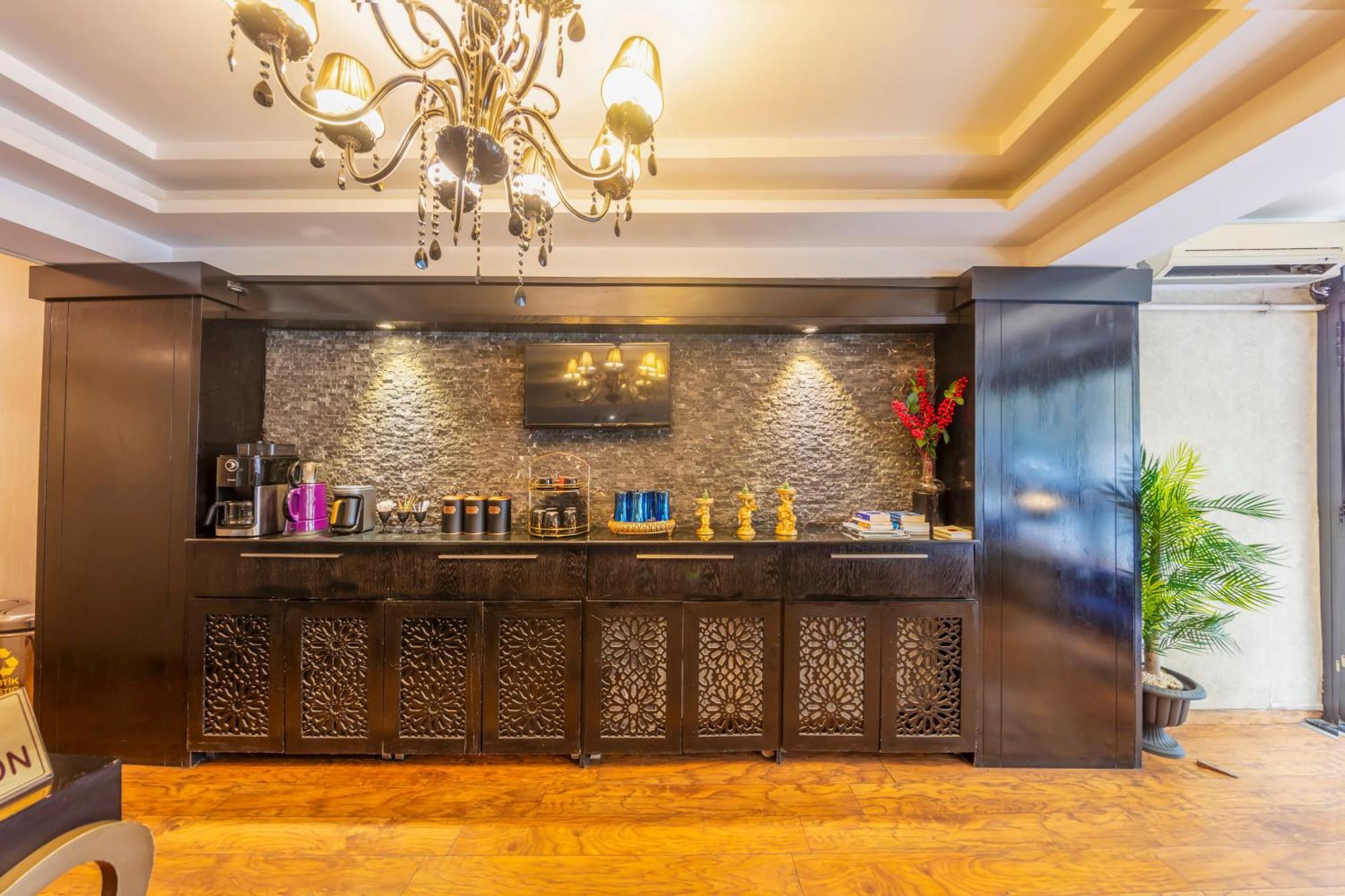 In Pera Boutique Hotel Istanbul Exterior photo